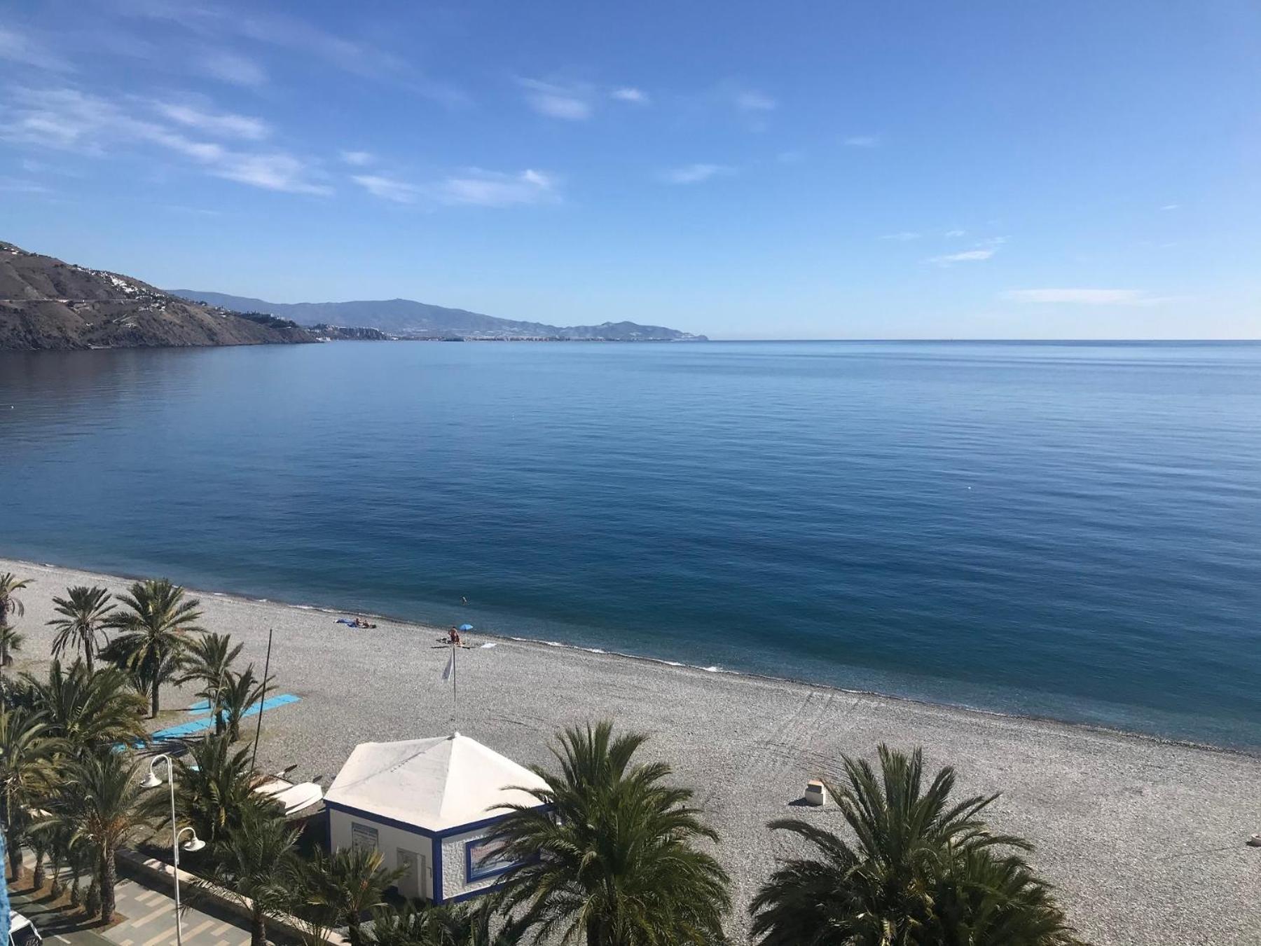 Apartamentos Tao Almuñécar Oda fotoğraf